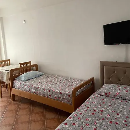 Hotel Vila Melisa *